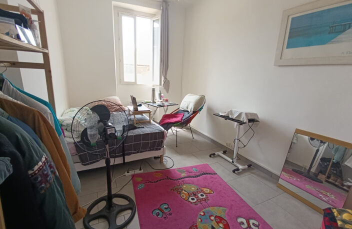 Appartement T3 traversant  Loué en colocation   Quartier Gra — photo 5