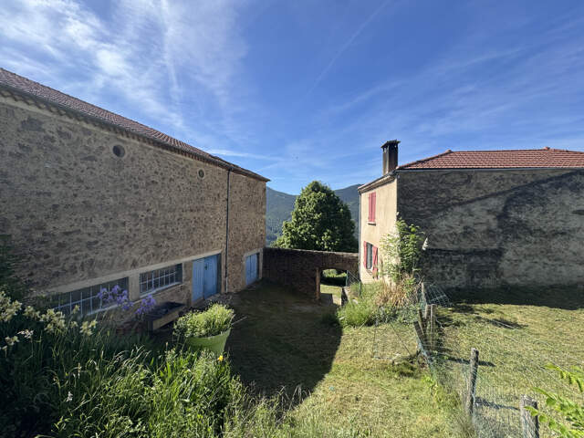 Maison ancienne 90m2 avec dépendances au Monestier — photo du bien