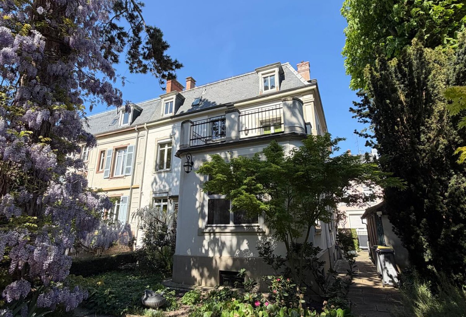 Vente maison 11 pièces 290 m² Mulhouse (68100) — photo 1