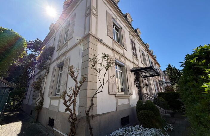 Vente maison 11 pièces 290 m² Mulhouse (68100) — photo 2