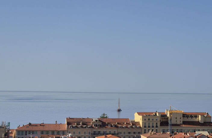 Menton appartement villa d 'exception, 4 pièces 130 m2 , 200 — photo 2