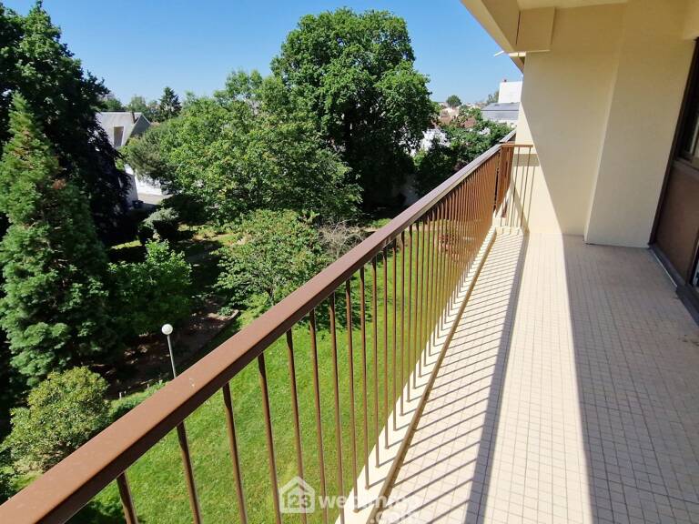 Appartement - 96.46m² - La Roche-sur-Yon — photo 1