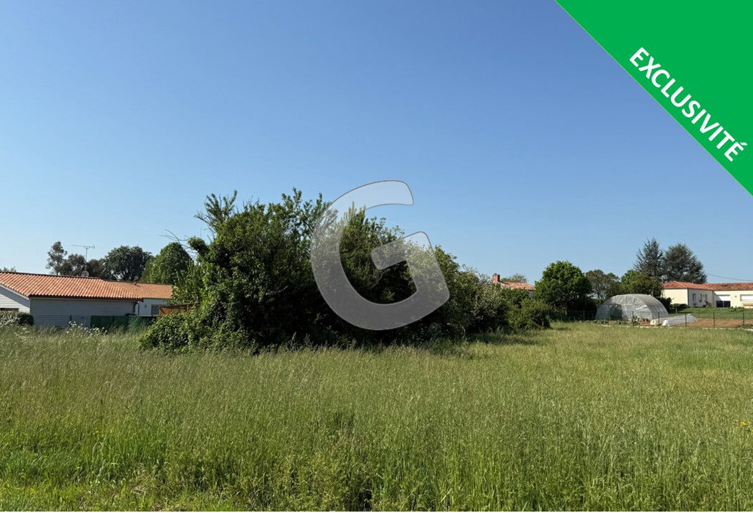 TERRAIN  - 983 M² - A VENDRE - SAINT BENOIST SUR MER — photo 1
