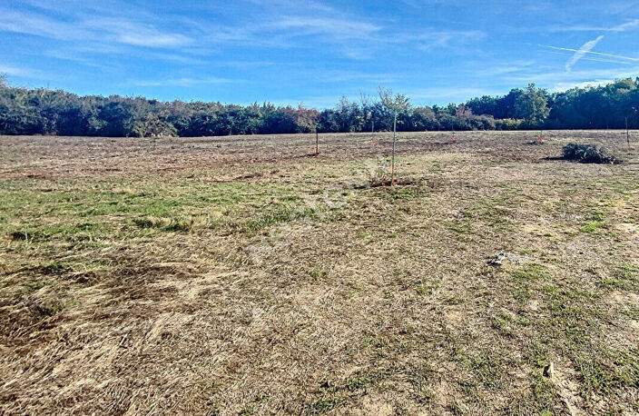 Terrain constructible viabilisé de 765 m² proche de Montauban — photo 2