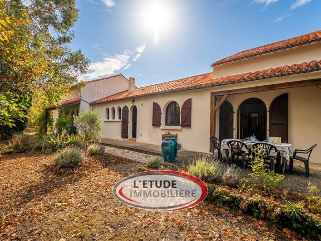 Maison familiale (5 chambres) spacieuse au calme, avec grand — photo du bien