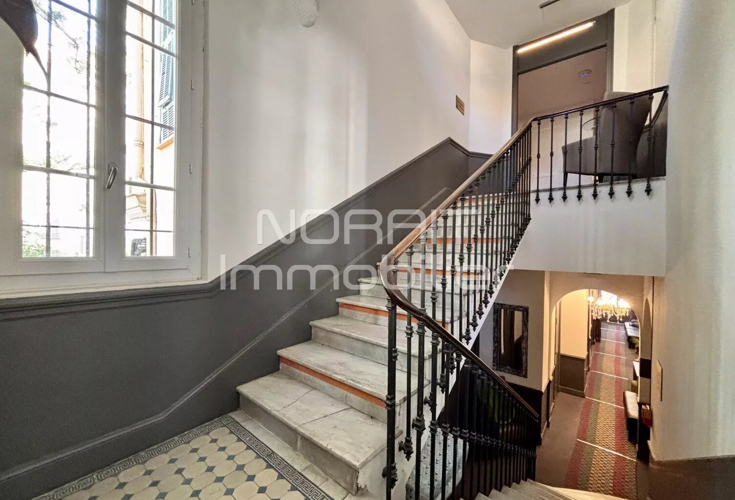 NICE -MUSICIENS  - HOTEL MURS ET FONDS - — photo 1
