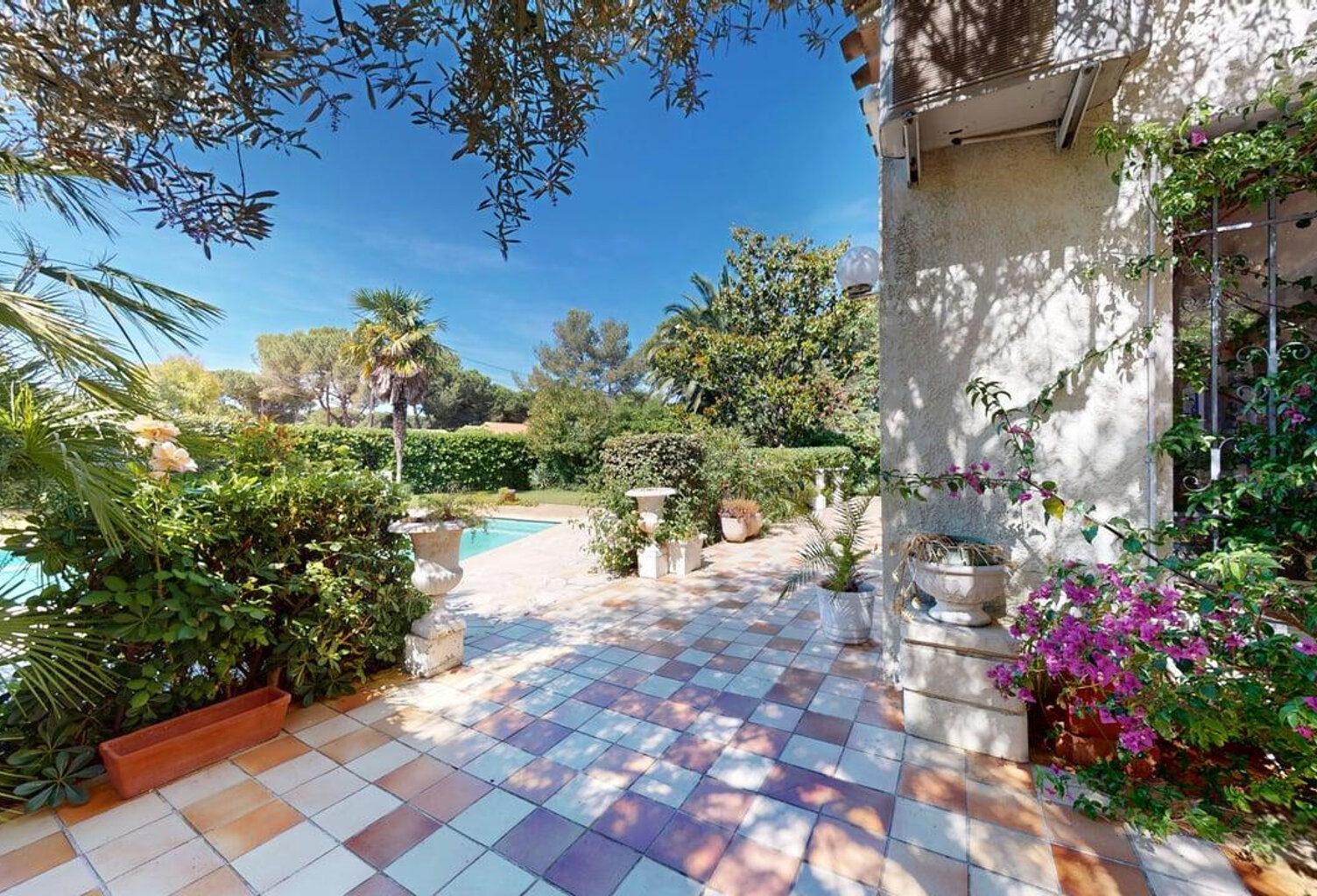 Villa familiale de 219m2 au Grau d'Agde - 4 faces - piscine — photo 1