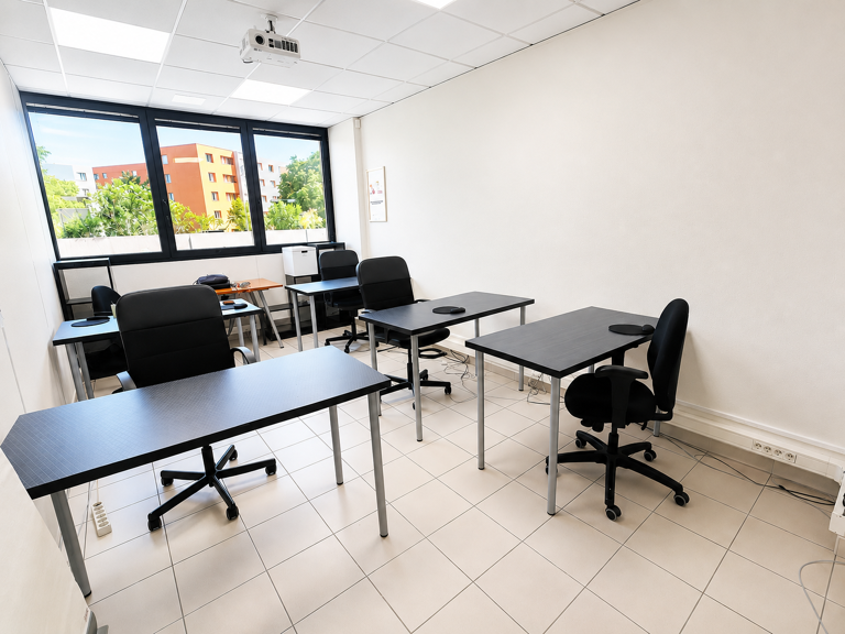 Dépt Hérault (34), à vendre MONTPELLIER local professionnel — photo 1