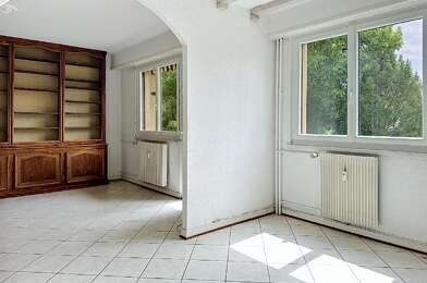 Appartement 5 pièces 180000 €