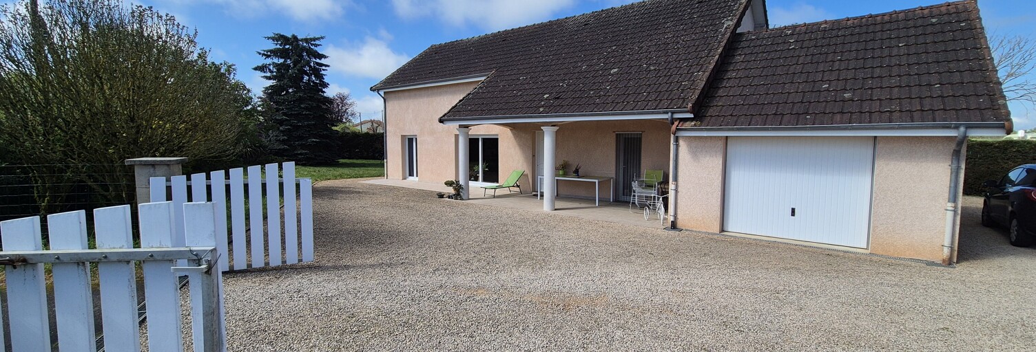 Maison 5 Pièces 115 m² à vendre à Vitry-en-Charollais (71600)
