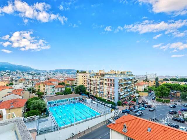 Bas du Parc Impérial / Piol – Dernier étage , 4 pièces rénové avec terrasses et vue mer — photo du bien