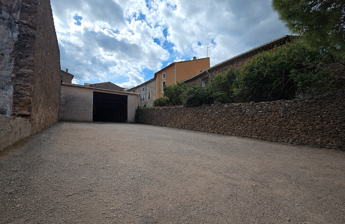 A VENDRE - CAZEDARNES - TERRAIN CONSTRUCTIBLE DE 391 M2 AVEC — photo 4