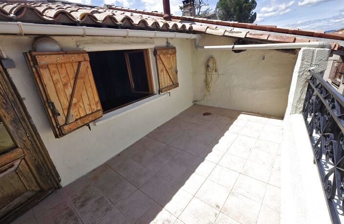 A vendre maison de village terrasse et caves — photo 3