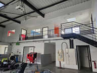 Bâtiment à usage professionnel de 321 m2, Secteur de Tincque — photo 2