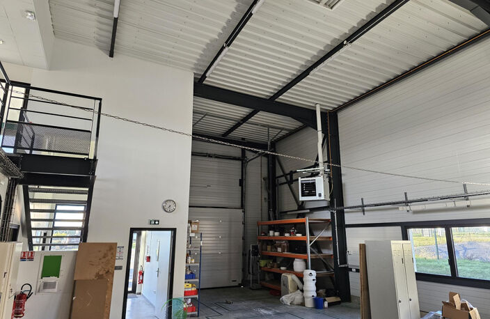 Bâtiment à usage professionnel de 321 m2, Secteur de Tincque — photo 3
