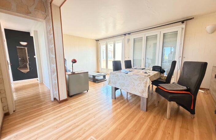 Appartement - 78m² - Laon — photo 4