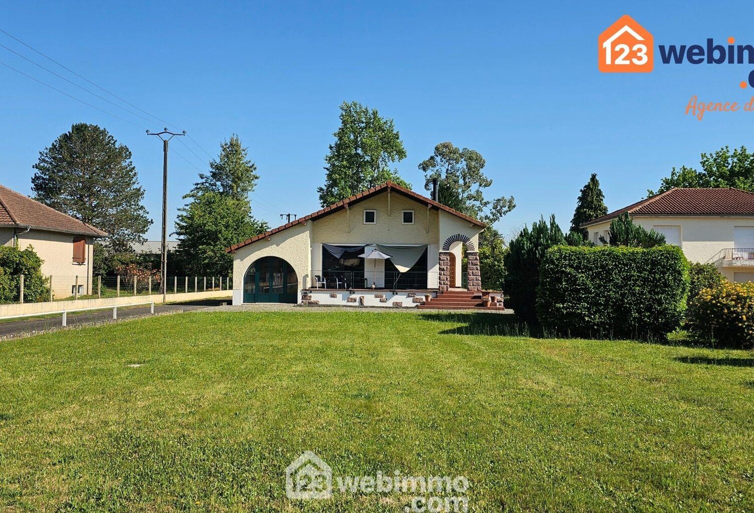 Maison - 150m² - Bénéjacq — photo 1