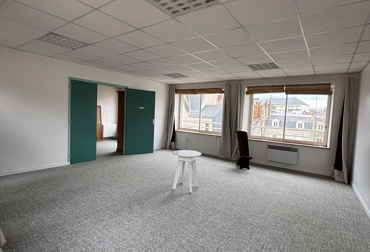 Local professionnel à louer Angers Hypercentre — photo 1