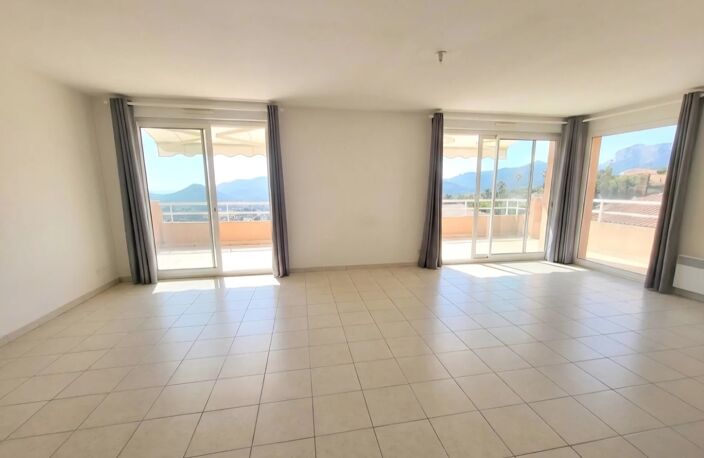 Superbe appartement 4 pièces vue mer à Mandelieu — photo 4