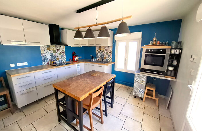 Propriété Familiale de 152 m2 avec Grand Terrain Constructib — photo 3