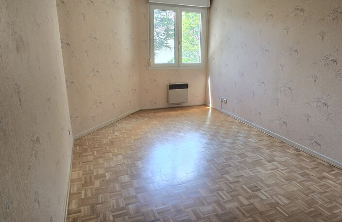 appartement T4 , au calme, avec balcon et garage — photo 5
