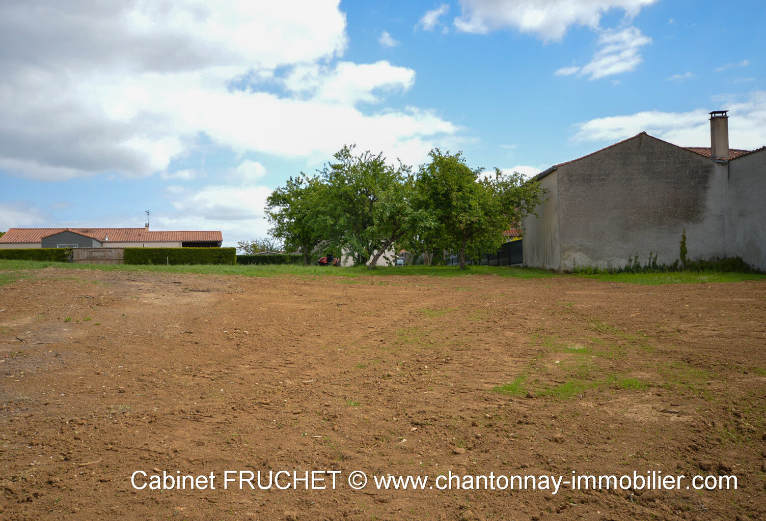 CHANTONNAY - Terrain à bâtir — photo 1