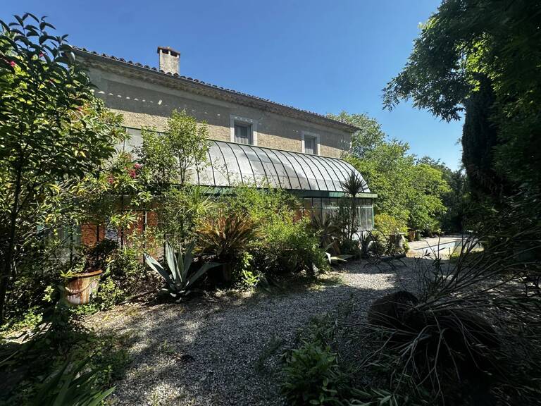batisse debut 19 eme,  237m2, sur parc de 1500m2 — photo 1