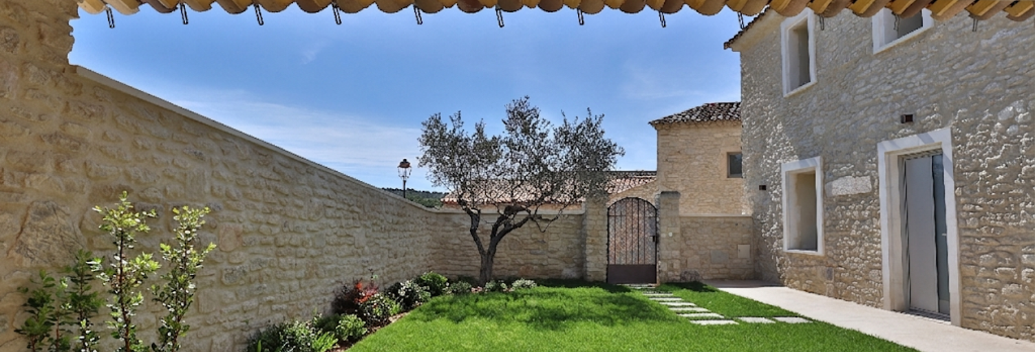 Maison 5 Pièces 143 m² à vendre à Gordes (84220)