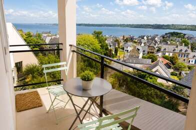 Appartement 3 pièces 301600 €