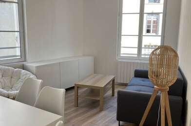 Appartement 2 pièces 563 €
