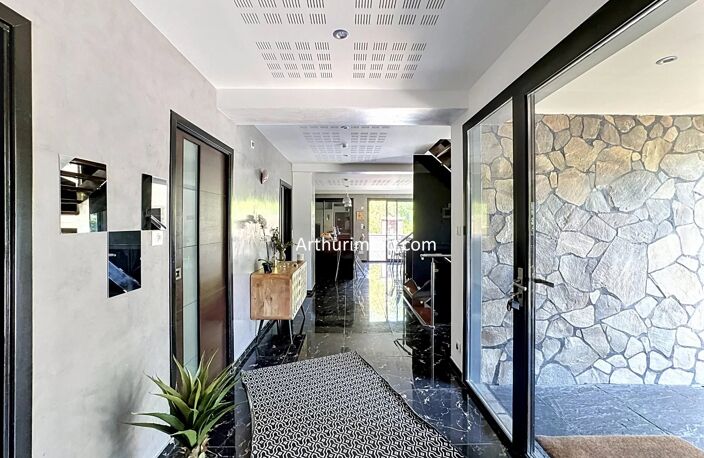 Maison d’Architecte 230 m² – Prestations Haut de Gamme — photo 3