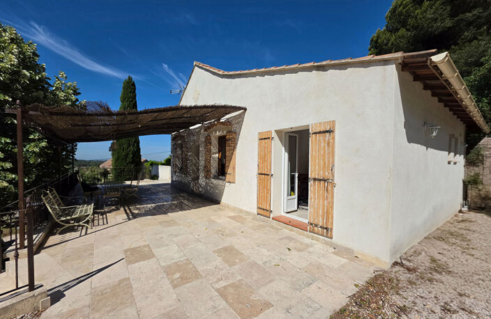 Propriété Village d'Allauch - Villa avec appartement indépendant - Piscine - Garage - Terrain 1769 m2- Dépendances — photo 2