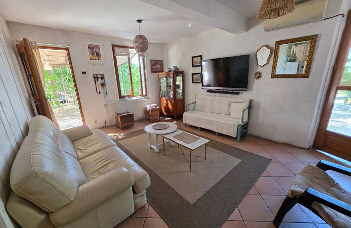 Propriété Village d'Allauch - Villa avec appartement indépendant - Piscine - Garage - Terrain 1769 m2- Dépendances — photo 4