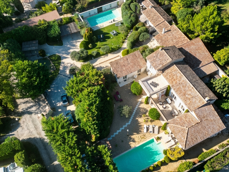 ST REMY DE PROVENCE DPT (13)  A VENDRE PROPRIETE DE 380M2 8 — photo 1