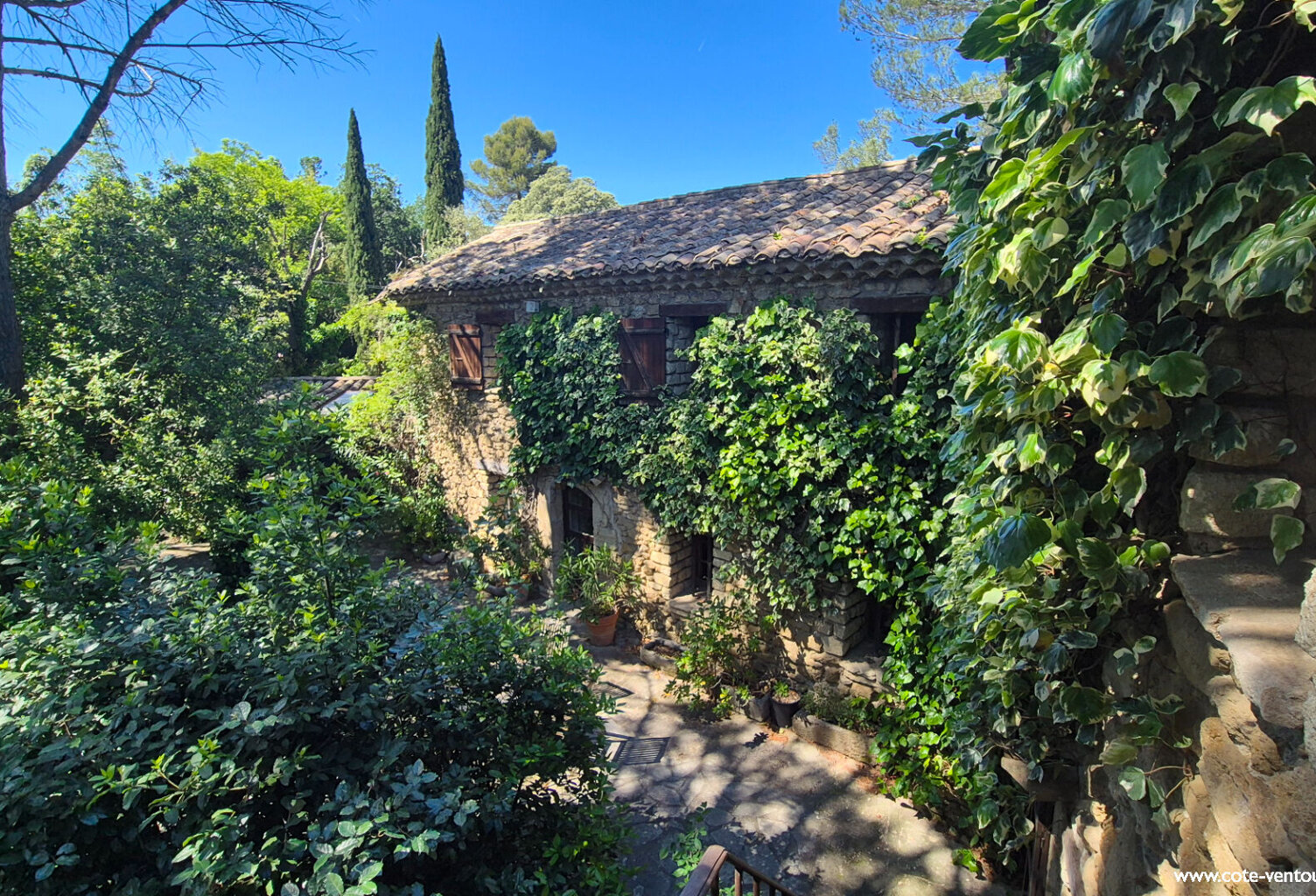 Ancien moulin - 246 m² habitables + dépendances - Unique — photo 1