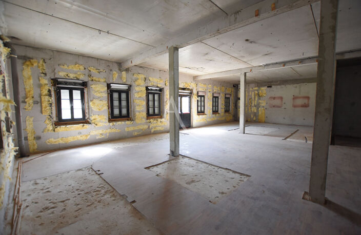 Local commercial Pierrelaye 1158 m2 — photo 2