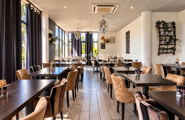 À vendre - Fonds de commerce restaurant entièrement équipé - Aix Les Milles — photo 4