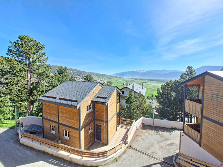 Chalet avec jardin, 2 balcons, grande terrasse et parking — photo 1