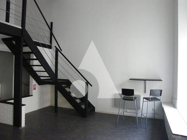 Local commercial, grande vitrine, hyper centre de Douai — photo du bien