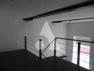 Local commercial, grande vitrine, hyper centre de Douai — photo 4