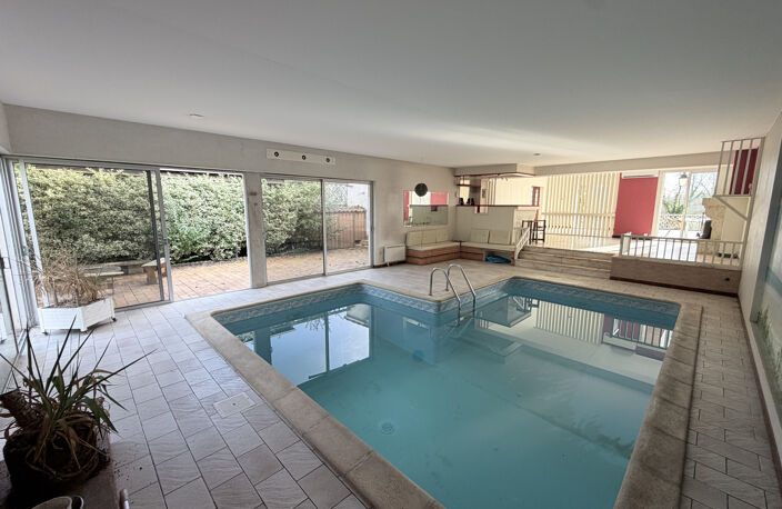 Belle maison familiale avec piscine intérieure et jardin clos — photo 5