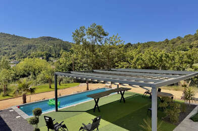 Maison 9 pièces 689000 €