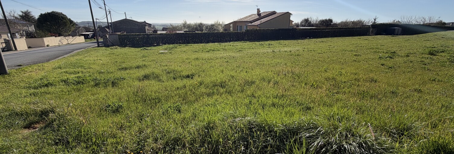 Terrain  769 m² à vendre à Tourriers (16560)