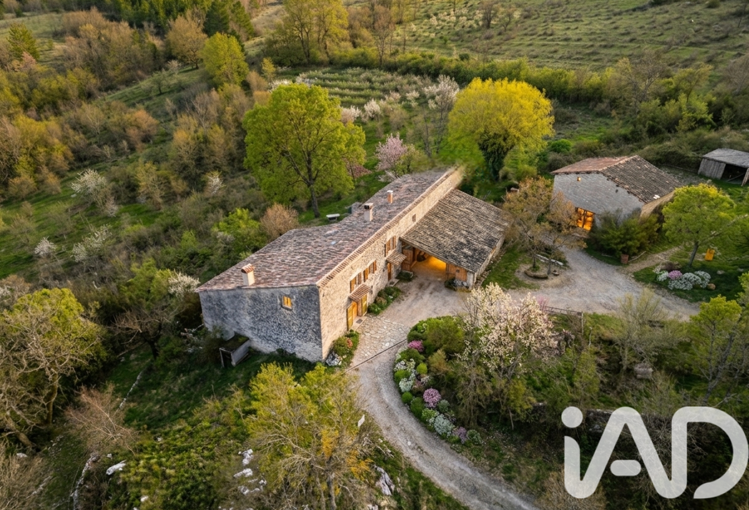 Vente Domaine 8 pièces — photo 1