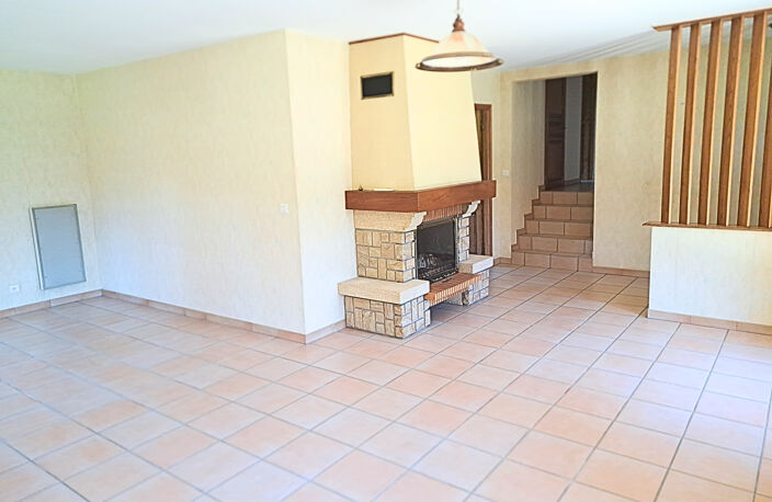 Maison T4 - 98 m2 avec jardin arboré — photo 3