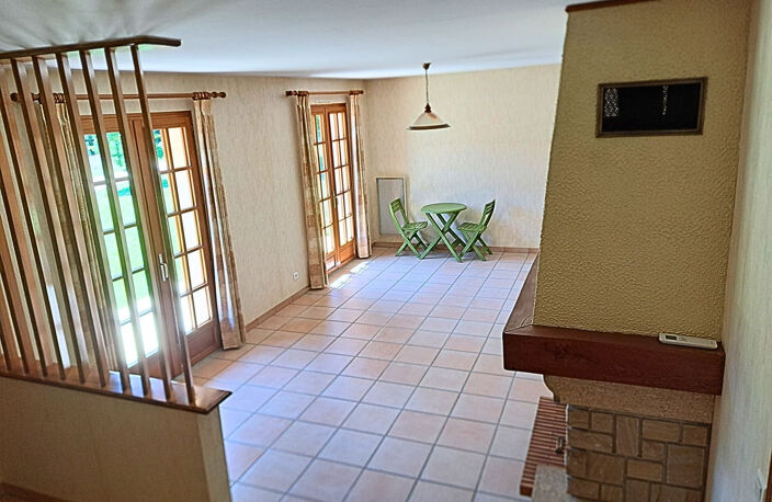 Maison T4 - 98 m2 avec jardin arboré — photo 4