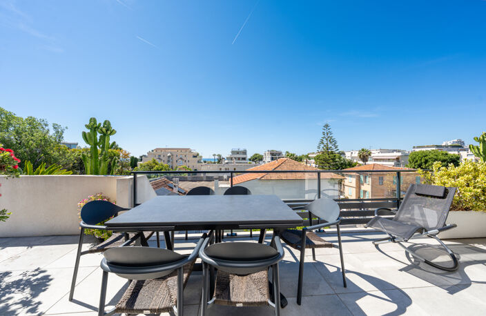 Appartement 4 pièces à Saint laurent du Var, quartier des Ve — photo 2