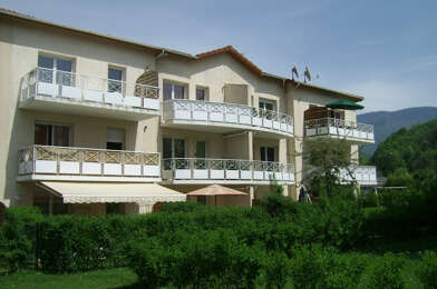 Appartement 3 pièces 844 €