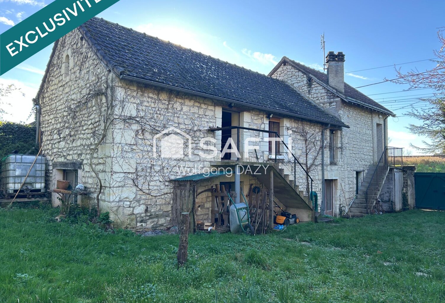 Maison en pierre avec fort potentiel d'aménagement — photo 1