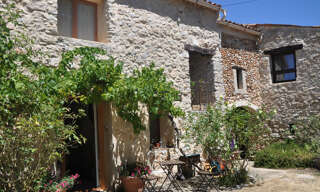 Maison 20 Pièces 465 m² à vendre à Quinson (04500)